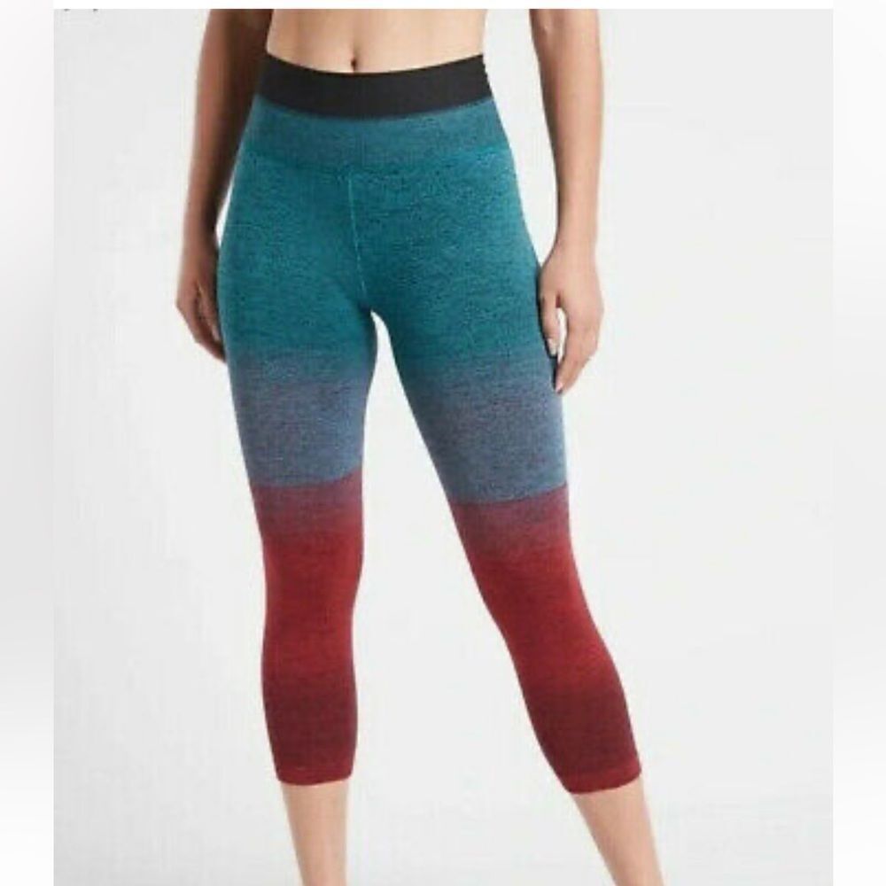 NWOT ATHLETA Relay Capri Leggings MEDIUM Workout Tight  | Multi #566808